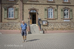 2024-09-04-20-Hallgarten-Wein